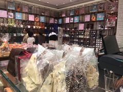 -VENCHI 闻绮(北京国贸商城店)