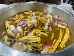红烧牛肉锅-美兰春记食店·龙舌坡红烧牛肉