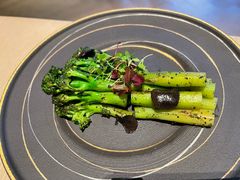 黑松露西兰苔-南京牛首山希尔顿酒店·凝岚素食餐厅