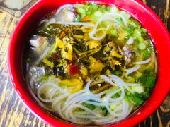 -正宗李家土鸡米线店