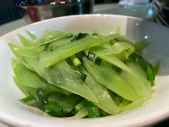 -昱龙大盆牛蛙馆(三兴街总店)