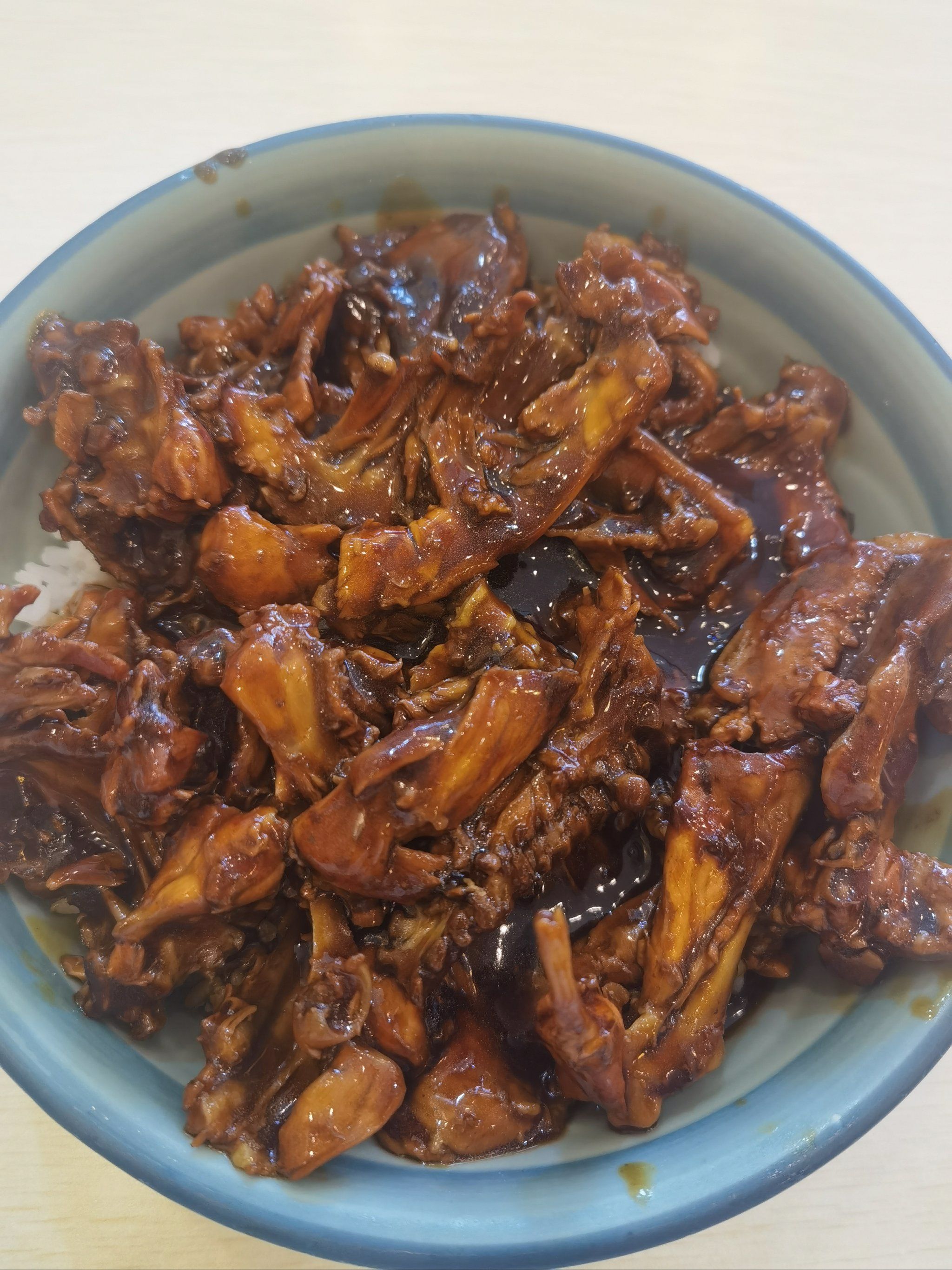沈阳黏糊糊鸡架盖饭!
