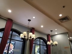 -闫府私房菜(经四路万达店)