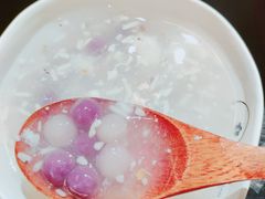 冰凉酸奶酒酿圆子-贡梅老面馆·蟹粉面·无锡特色小吃(南长街主推店)