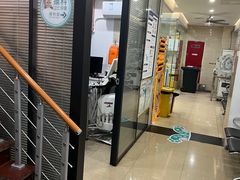 -瑞派天使宠物医院·神经外科·骨科·核磁(洛川中路店)