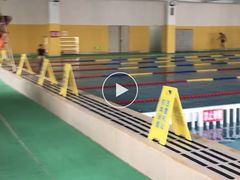 -极动室内恒温游泳馆