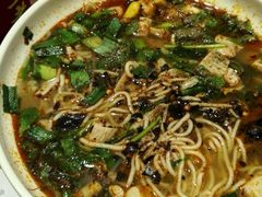 -遵义虾子张六羊肉粉(地王店)
