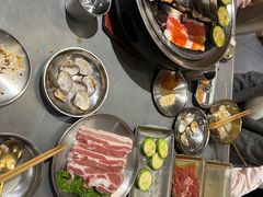 -围炉肉舍丹东海鲜烤肉·烤活鳗(步行街店)