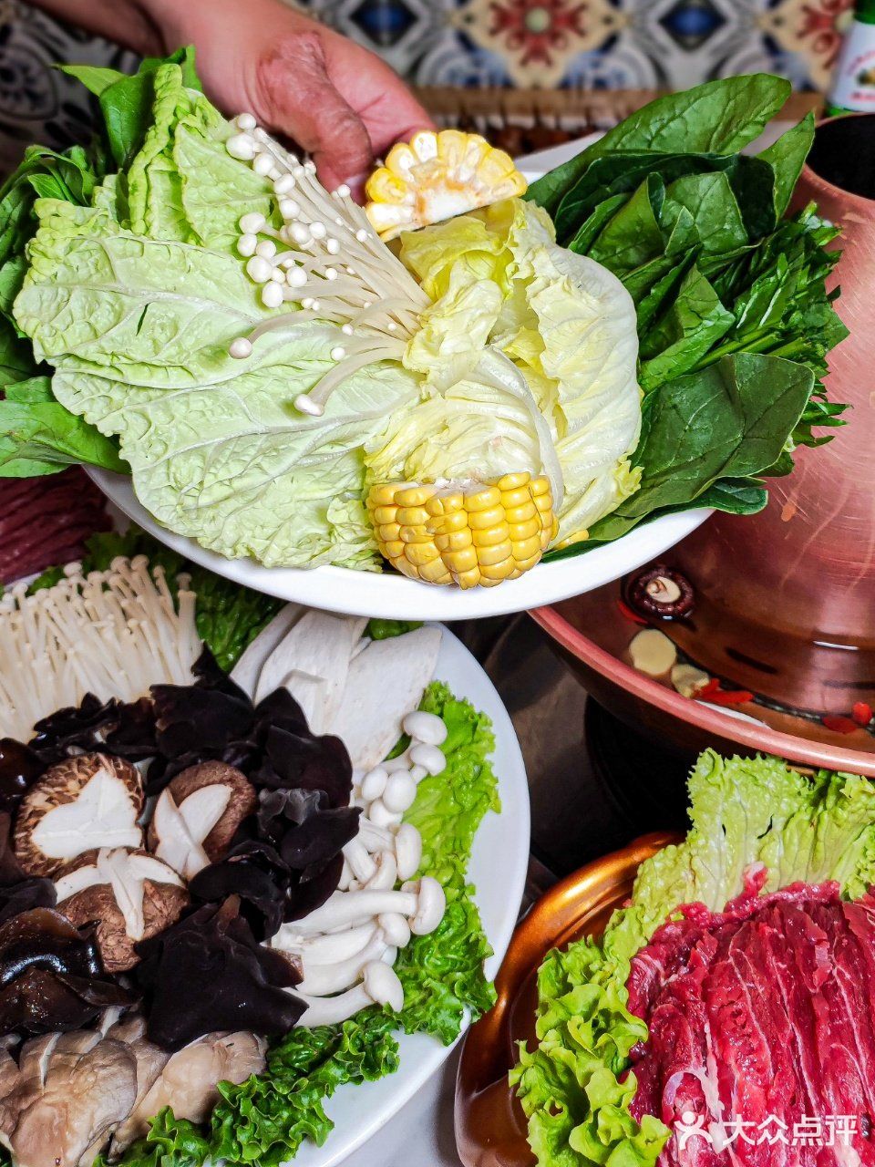 涮肉、烤串，在揽月斋都能吃到~