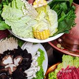 涮肉、烤串，在揽月斋都能吃到~