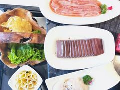 鸭血-热火朝天鲜切牛肉火锅(南强街巷店)