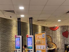 -麦当劳(广州新港东路第二分店)