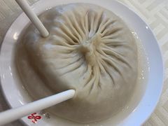 蟹黄汤包-怡园饭店-餐厅(四望亭店)