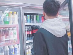 -全家便利店(上海南站站店)