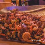 余姚探店｜抓麻铁锹手抓麻海鲜酒馆