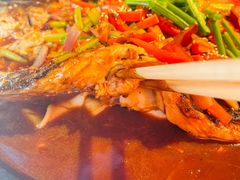 -鸣记脆皮烤鱼·海鲜烤鱼(三八广场店)