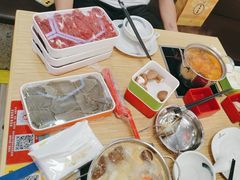 -杨老板·海鲜集市火锅·鲜切牛肉(中防万宝店)