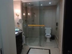 -茂名熹龙国际大酒店(人民广场高铁站店)