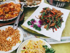 茶树菇猪颈肉-美味海鲜大排档(明发美食地标店)
