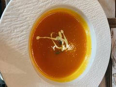 奶油南瓜汤-YUE·6·西式融合餐厅(外滩六号店)