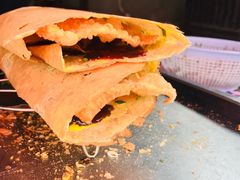 -正宗杂粮煎饼香软鸡蛋饼