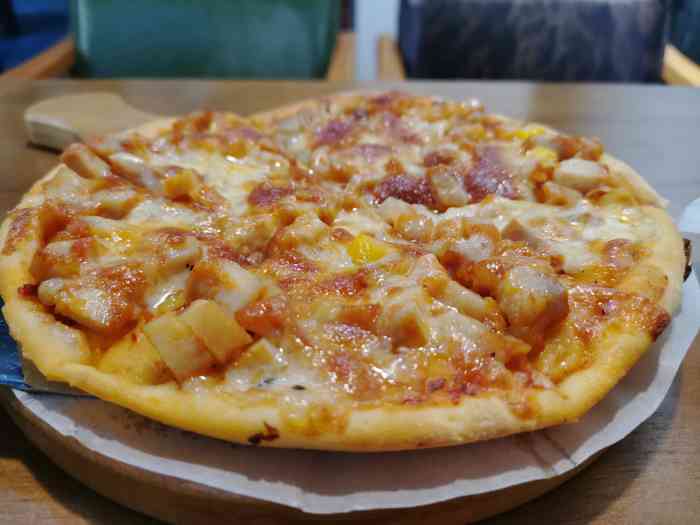 沫汐披萨(渝北西政店)-"沫夕披萨,位置在渝北回兴,周末下午我和表.