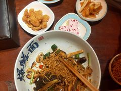 -李犟大爆鳝面·手工蟹黄包(湖滨西湖店)