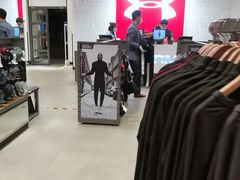 -UNDER ARMOUR(新燕莎奥莱店)