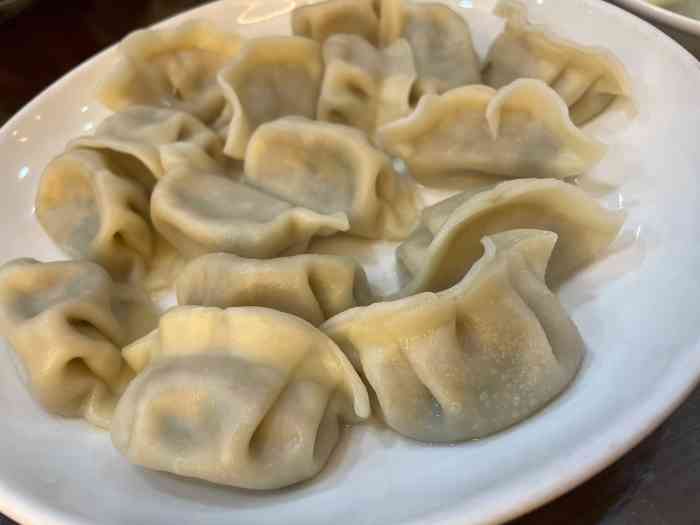 老王头饺子(金丝新天地店)-"看了点评过来的,中午过来人很多,来了小号
