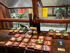 -银米·云南传统过桥米线(双廊黑金冠店)