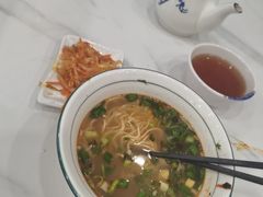 -京穆兰兰州牛肉面·清真(盛龙广场店)