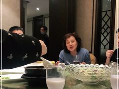 -上海小南国(仲盛世界商城店)