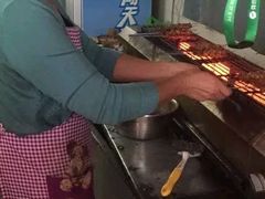 -酒宝荡烧烤(长航局江大路住宅小区店)