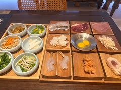 -银米·云南传统过桥米线(双廊黑金冠店)