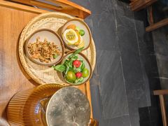 -野山舂·贵州现舂酸汤火锅(鸿通城店)