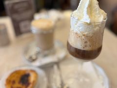 -Majestic Café