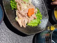 -湊湊火锅·茶憩(南京东路悦荟店)