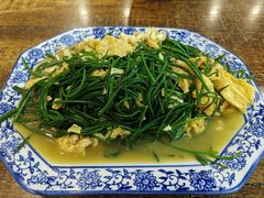 -老钟家烤羊排·敦伊阁清真餐厅胡羊焖饼