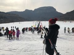 -济南卧虎山滑雪场