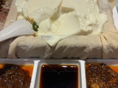 -95号酱骨·一块豆腐(展春园西路店)