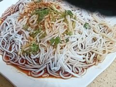 -东巴谷野生菌火锅餐厅