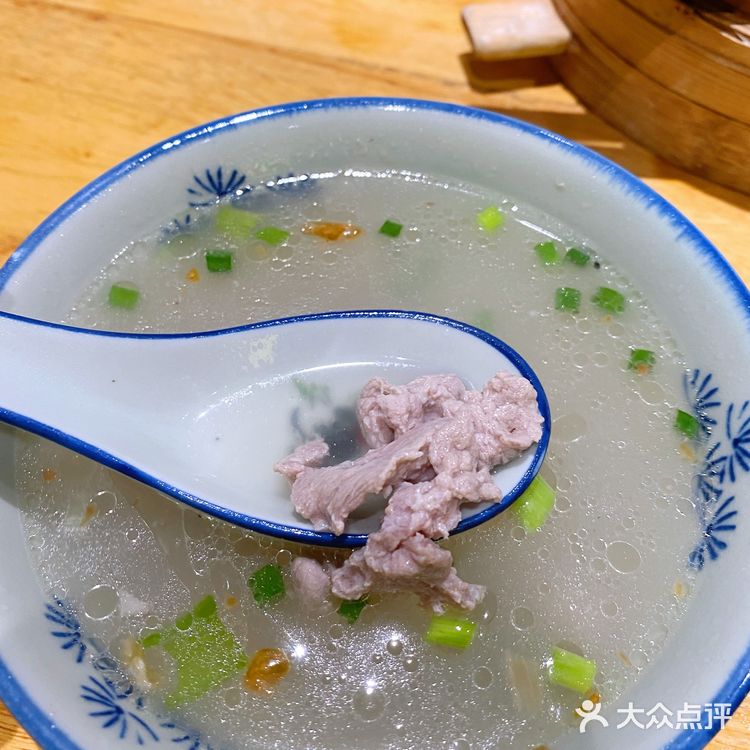 反正吃着就是满口香 「鲜肉烧麦」个人更喜欢吃这个