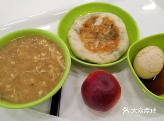 今天一日三餐都在这了！