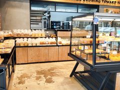 面包甜点陈列柜-皇冠幸福里动物奶油生日蛋糕(万达店)