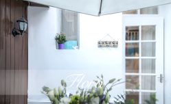 -Flora婚纱礼服定制租赁店