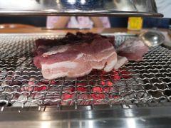 -肉甲韩国木炭烤肉(新壹街1店)