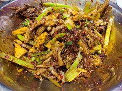 -嘎嘎鸭下巴·爆辣干锅(明教寺店)