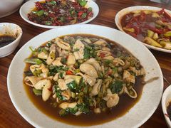 -茅屋大酒店