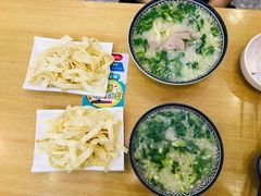-八百里牛肉汤(盖饭·锅贴·万象城店)