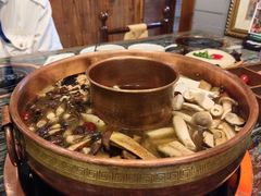 -慢丽江·云南野生菌土鸡锅(付家庄店)